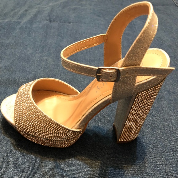 Blingy Rhinestone Silver 5 1/4” Platform High Heels - Picture 2 of 4